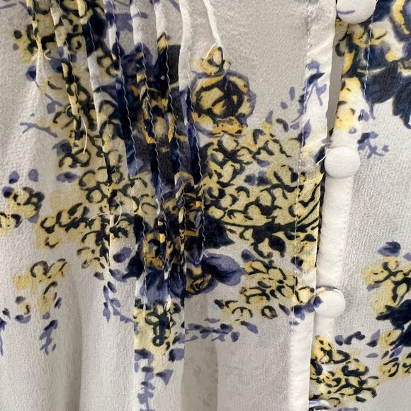 This soft silky blouse by Joie drapes beautifully and is a joy to wear - Picture 6 of 8